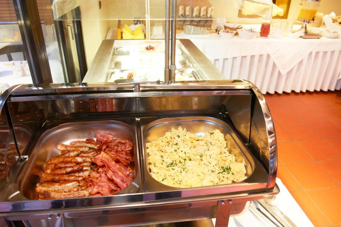 Hotel Restaurant Zur Linde Pattensen Exteriér fotografie